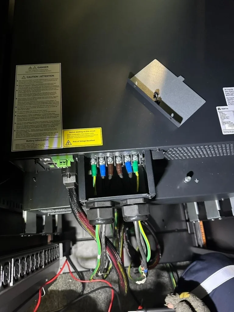 ติดตั้งเครื่องสำรองไฟ UPS VERTIV10kVA Warranty 3 Y | Trip.com 5 trip.com 21